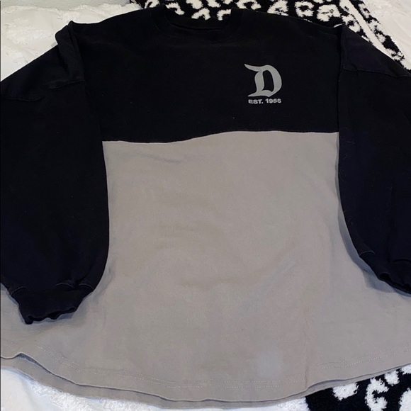 Disney Other - Disney Spirit Jersey - Grey & Black